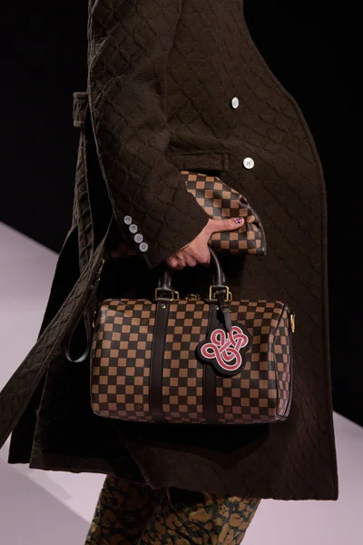 Look 52